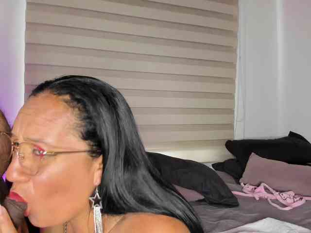 KateAndJohn webcam
