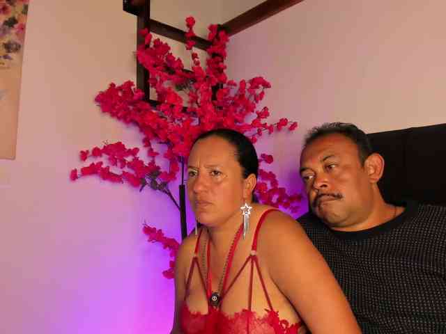 KateAndJohn webcam