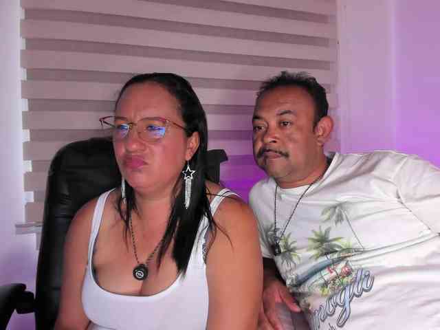 KateAndJohn webcam