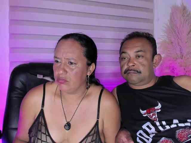 KateAndJohn webcam