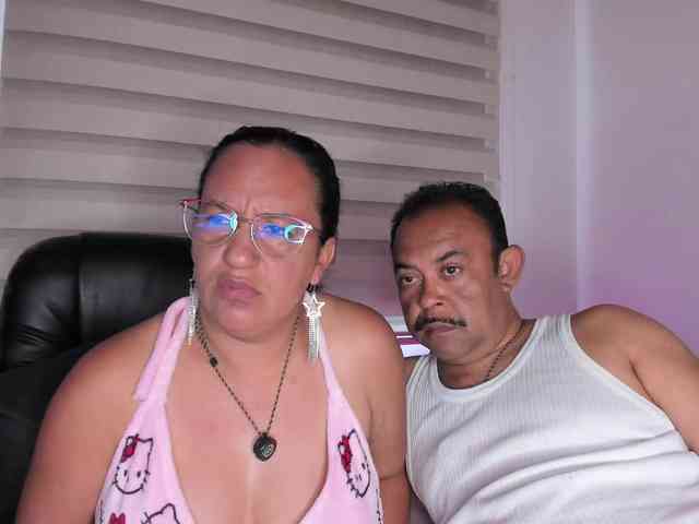 KateAndJohn webcam