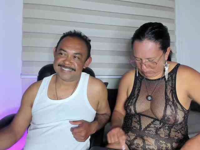 KateAndJohn webcam