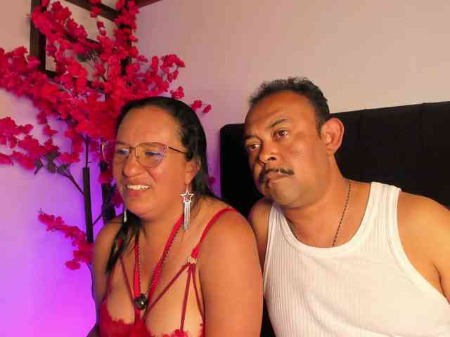 KateAndJohn Sex Cam Show
