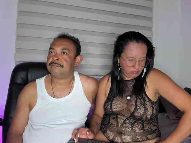 KateAndJohn webcam