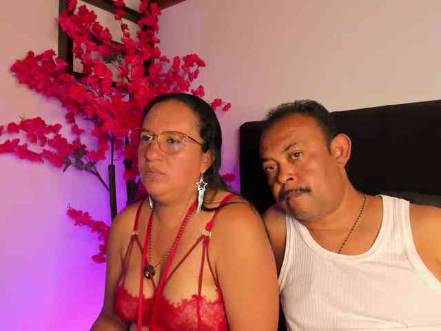 KateAndJohn webcam