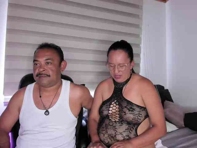 KateAndJohn webcam