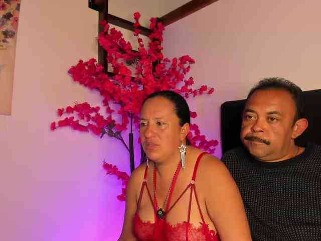 KateAndJohn webcam