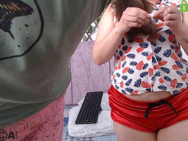 lia-valkirya webcam
