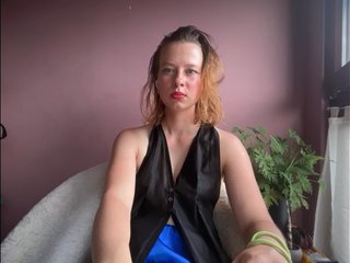 BettyLovely Porn Show