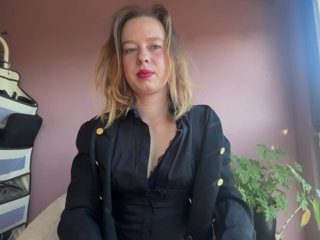 BettyLovely Porn Show