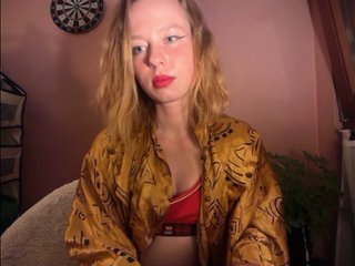 BettyLovely Porn Show