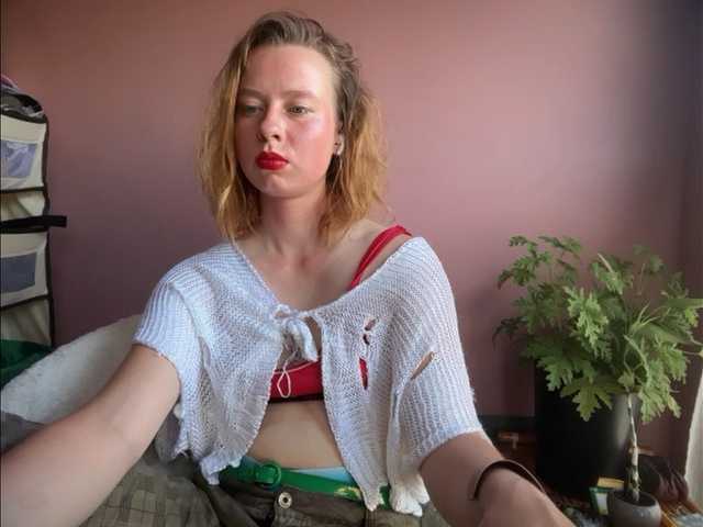 BettyLovely live cam on BongaCams