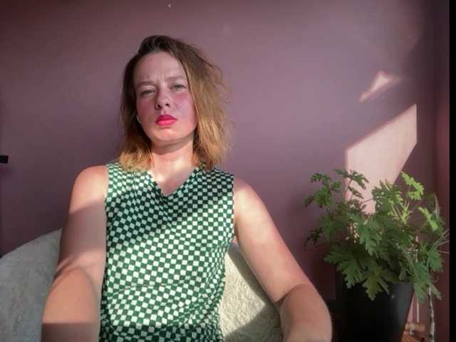 BettyLovely live cam on BongaCams