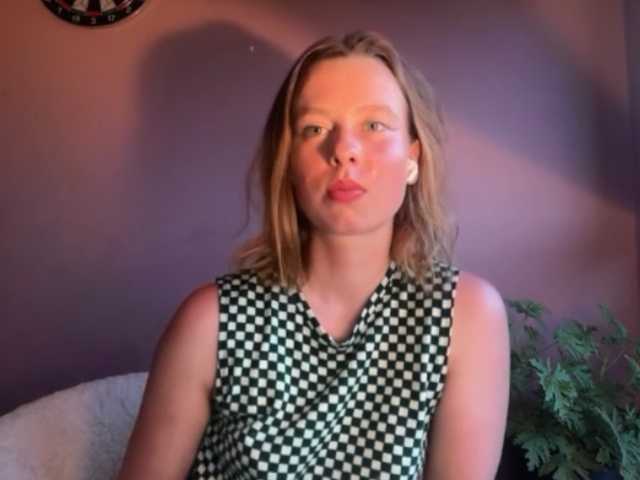 BettyLovely live cam on BongaCams