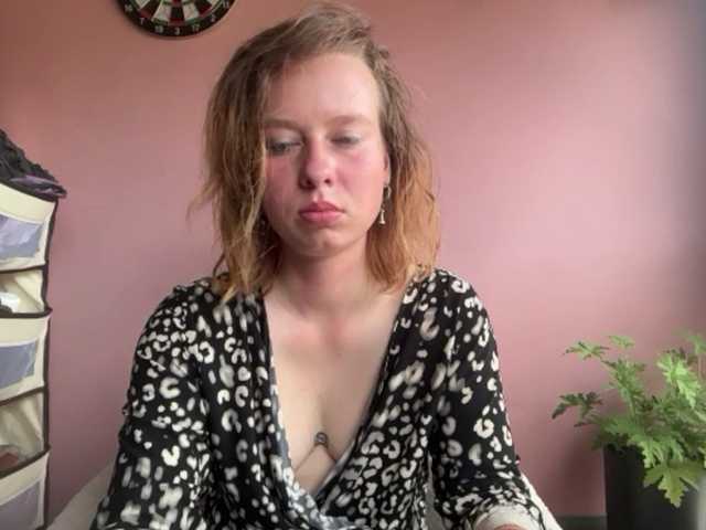 BettyLovely live cam on BongaCams