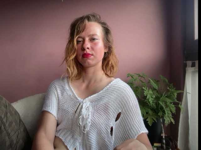 BettyLovely live cam on BongaCams