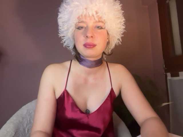 BettyLovely live cam on BongaCams