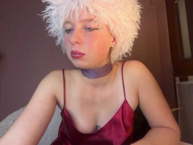 BettyLovely live cam on BongaCams