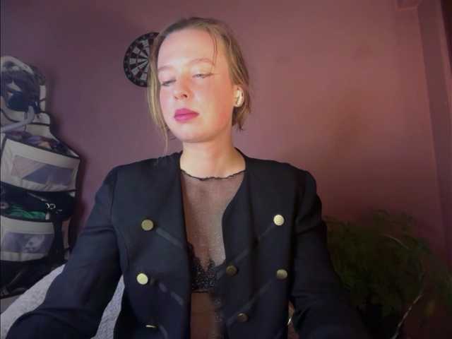 BettyLovely live cam on BongaCams