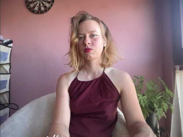 BettyLovely live cam on BongaCams