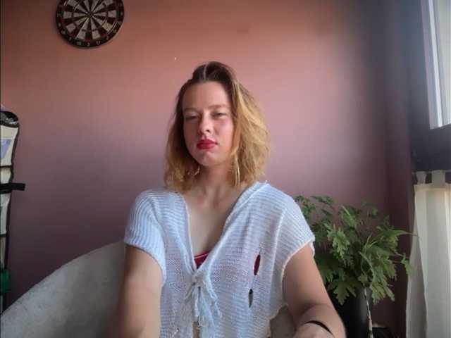 BettyLovely live cam on BongaCams