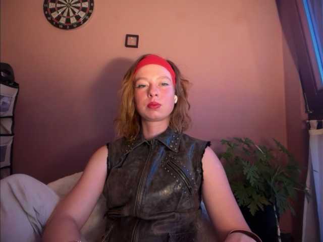BettyLovely live cam on BongaCams