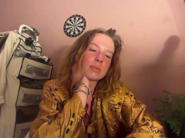 BettyLovely live cam on BongaCams
