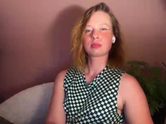 BettyLovely live cam on BongaCams