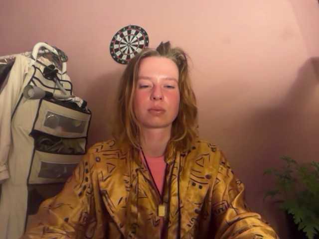 BettyLovely live cam on BongaCams