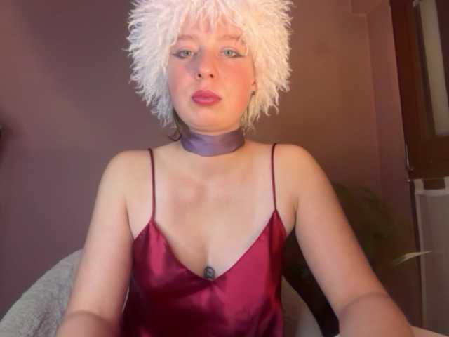 BettyLovely live cam on BongaCams