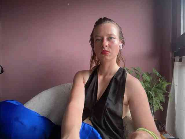 BettyLovely webcam