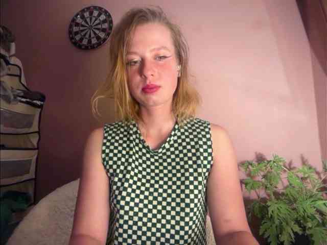 BettyLovely webcam