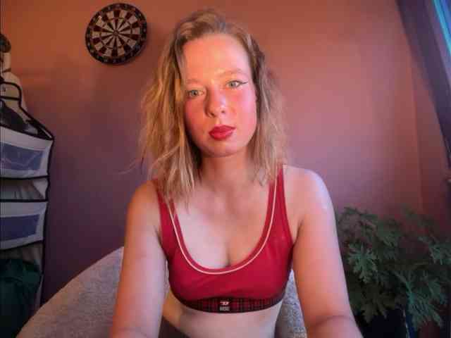 BettyLovely webcam