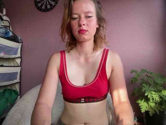 BettyLovely webcam