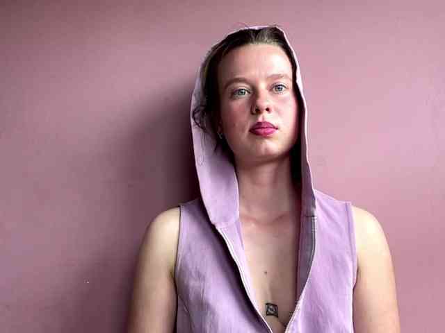 BettyLovely webcam