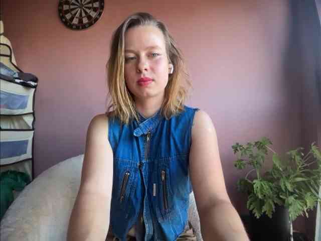 BettyLovely webcam