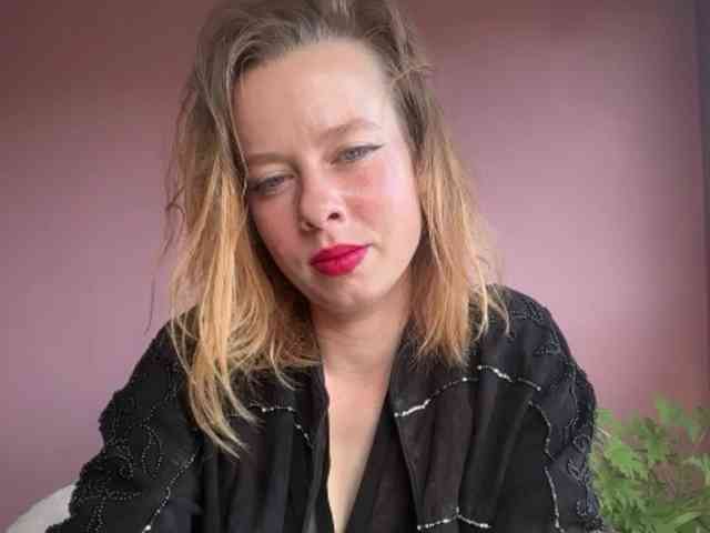 BettyLovely webcam