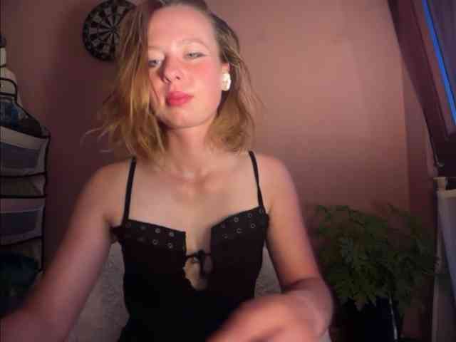 BettyLovely webcam