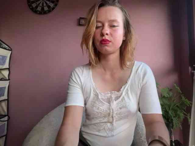 BettyLovely webcam