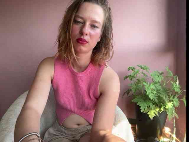 BettyLovely Live Webcam on BongaCams