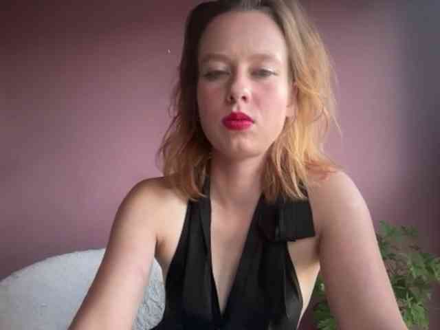 BettyLovely webcam
