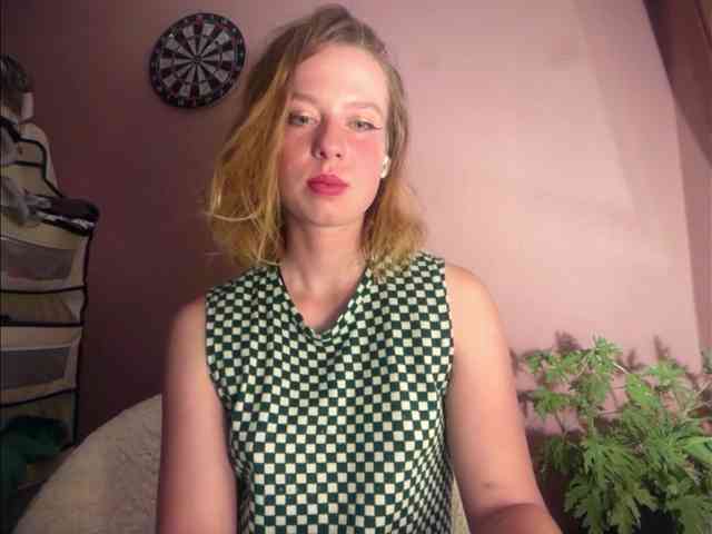 BettyLovely webcam