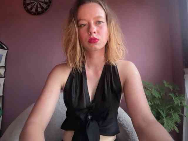 BettyLovely webcam