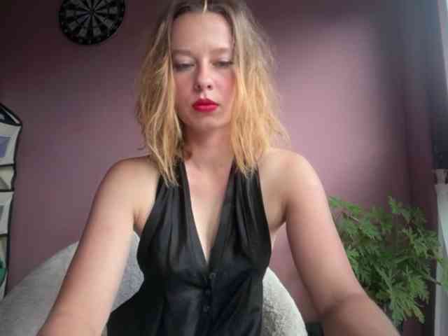 BettyLovely webcam