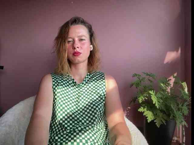 BettyLovely webcam