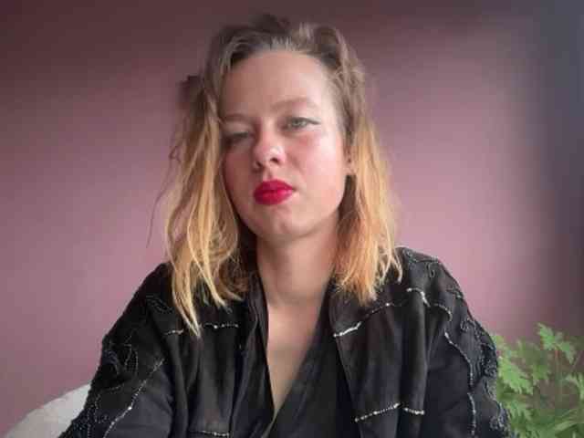 BettyLovely webcam
