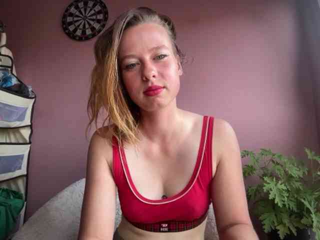 BettyLovely webcam