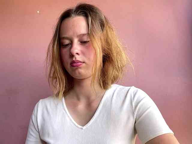 BettyLovely webcam