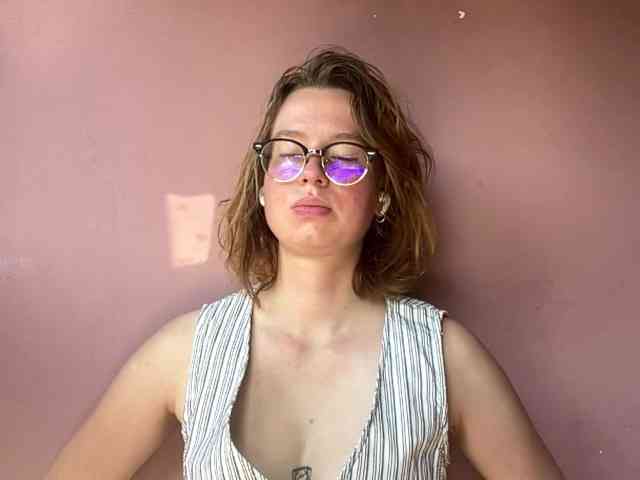 BettyLovely webcam