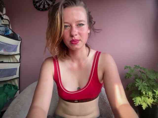 BettyLovely webcam
